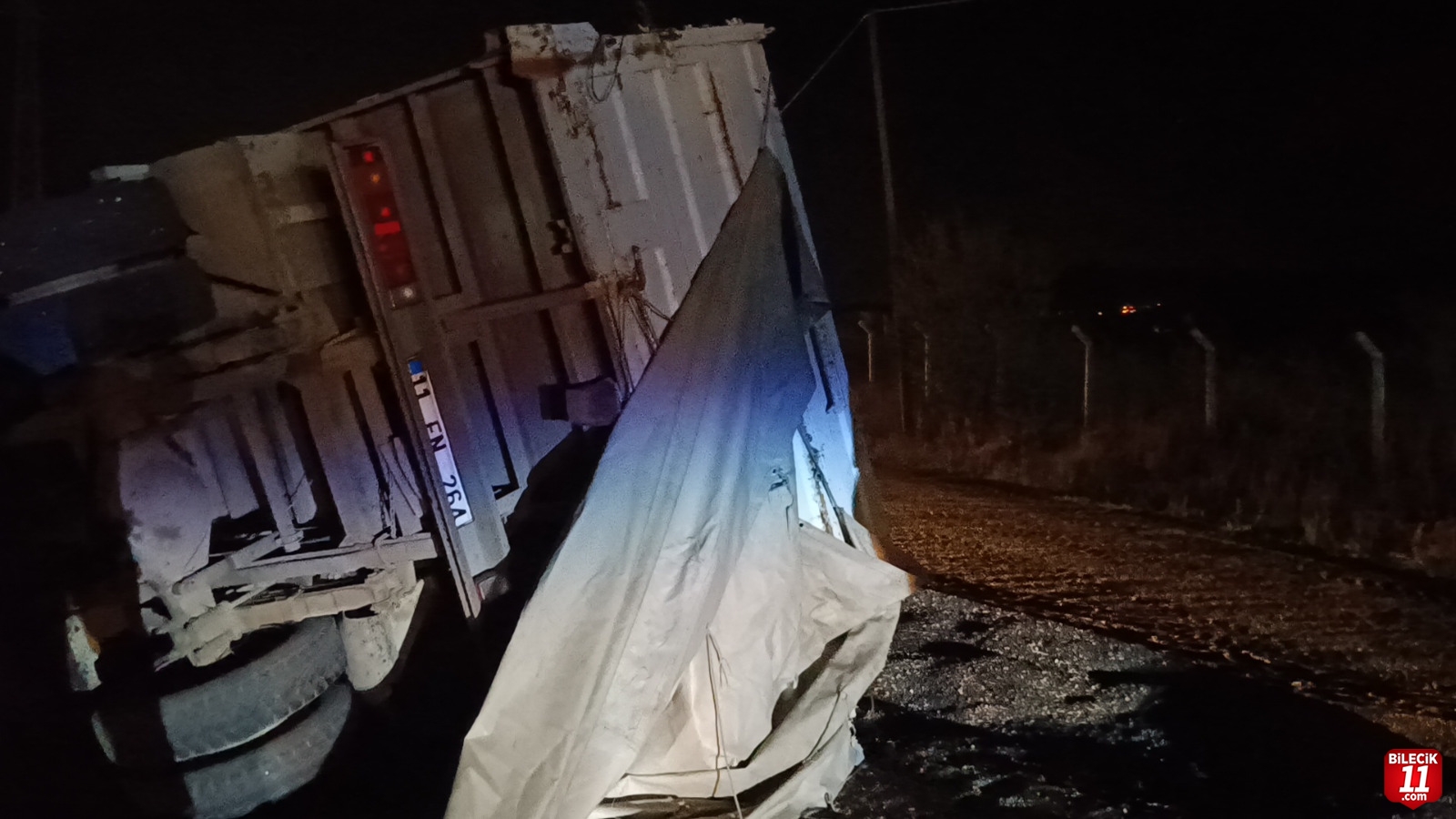 Ortalık savaş alanına döndü: Bilecik'te zincirleme trafik kazası