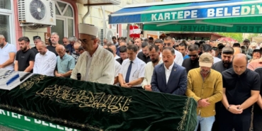 Otomobilin çarpması sonucu ölen çocuğun cenazesi defnedildi