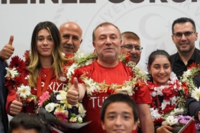 bilecik-haber_paris-2024-paralimpik-oyunlari-nda-mucadele-eden-ozel-sporcular-yurda-dondu-28159.jpg