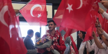 bilecik-haber_paris-te-mucadele-eden-para-tekvando-milli-takimi-yurda-dondu-26847.jpg