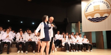 bilecik-haber_rektorden-doktor-adaylarina-guler-yuz-tavsiyesi-29952.jpg