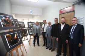 bilecik-haber_sakarya-da-aa-nin-fotograflarindan-olusan-15-temmuz-sergisi-acildi-28974.jpg