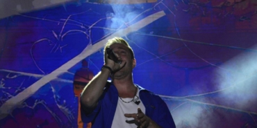 bilecik-haber_sarkici-oguzhan-koc-bursa-da-konser-verdi-29535.jpg
