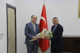 bilecik-haber_sau-ilahiyat-fakultesi-dekanligi-na-prof-dr-meydan-atandi-28539.jpg