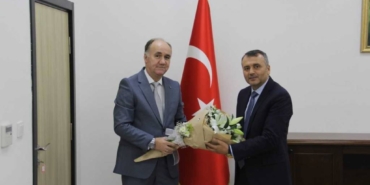 bilecik-haber_sau-ilahiyat-fakultesi-dekanligi-na-prof-dr-meydan-atandi-28539.jpg