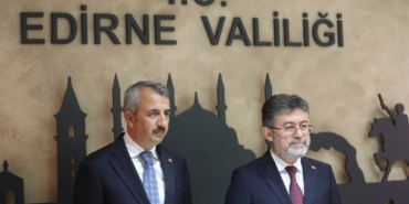 bilecik-haber_tarim-ve-orman-bakani-yumakli-edirne-deki-cakmak-baraji-nda-incelemede-bulundu-30200.jpg