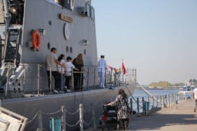 bilecik-haber_tcg-firtina-hucumbotu-kocaeli-de-ziyarete-acildi-32527.jpg