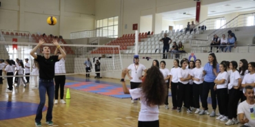 bilecik-haber_team-paribu-kahramanmaras-ta-cok-amacli-spor-salonu-insa-etti-31985.jpg