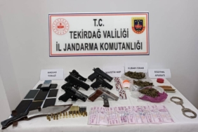 bilecik-haber_tekirdag-da-10-ruhsatsiz-silah-ele-gecirilen-operasyonda-7-zanli-gozaltina-alindi-30625.jpg