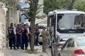 bilecik-haber_tekirdag-da-bebege-cinsel-istismar-sucundan-tutuklu-zanlilar-yer-gosterme-icin-olay-yerine-getirildi-29898.jpg