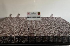 bilecik-haber_tekirdag-da-kazadan-sonra-terk-edilen-otomobilde-55-bin-398-sentetik-ecza-bulundu-31488.jpg