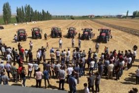 bilecik-haber_turktraktor-case-ih-faz-5-gunleri-nde-urunlerini-ciftcilerle-bulusturdu-28897.jpg