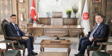 VALİ AYGÖL'DEN MÜFTÜ HOCA'YA ZİYARET