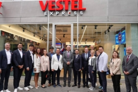 bilecik-haber_vestel-avrupa-daki-ilk-vestel-express-magazasini-berlin-de-acti-28721.jpg