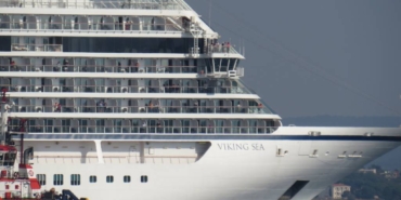 bilecik-haber_viking-sea-kruvaziyeri-canakkale-kepez-limani-na-demirledi-31543.jpg