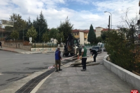 YAĞMUR SUYU, KANALİZASYON HATLARI VE MENFEZLERDE TEMİZLİK ÇALIŞMASI YAPILDI