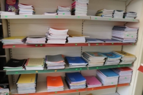 bilecik-haber_yalova-da-bir-kirtasiyeci-askida-defter-kalem-uygulamasi-baslatti-30351.jpg