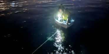 bilecik-haber_yalova-da-denizde-mahsur-kalan-4-amator-balikci-ekipler-tarafindan-kurtarildi-27077.jpg