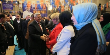 bilecik-haber_ak-parti-genel-baskan-yardimcisi-demiroz-kocaeli-deki-ilce-kongresinde-konustu-39177.jpg