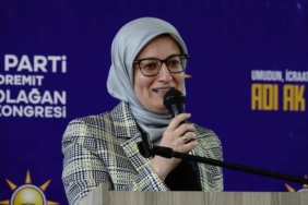 bilecik-haber_ak-parti-genel-baskan-yardimcisi-uygur-partisinin-edremit-ilce-kongresi-nde-konustu-39032.jpg