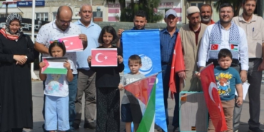 bilecik-haber_ayvalik-ta-agd-uyelerinden-filistin-e-destek-aciklamasi-34313.jpg