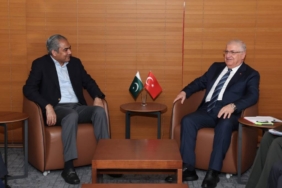 bilecik-haber_bakan-guler-umman-savunma-bakanligi-genel-sekreteri-al-zaabi-yi-kabul-etti-38106.jpg