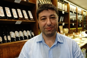 bilecik-haber_balikesir-de-2-bin-400-litre-sahte-zeytinyagi-ele-gecirildi-34996.jpg
