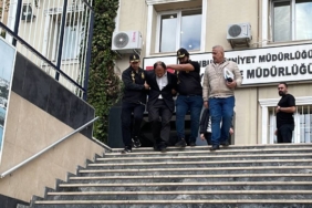 bilecik-haber_besiktas-ta-okulda-silahla-ates-eden-ogretmen-adliyeye-sevk-edildi-36988.jpg