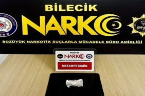 Bilecik'te şüphelilerin üzerinde uyuşturucu ele geçirildi