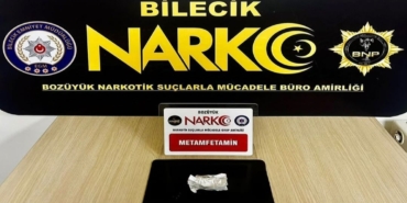 Bilecik'te şüphelilerin üzerinde uyuşturucu ele geçirildi