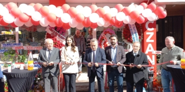 BOZÜYÜK'TE GÜL ECZANESİ HİZMETE GİRDİ