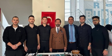 bilecik-haber_burhaniye-ilcesinde-universite-ogrenci-kulupleri-tanitim-gunu-gerceklestirdi-38850.jpg