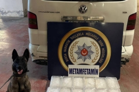 bilecik-haber_bursa-da-42-6-kilogram-uyusturucu-ele-gecirildi-38580.jpg