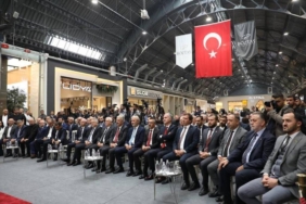bilecik-haber_bursa-da-51-uluslararasi-inegol-mobilya-fuari-kapilarini-acti-33346.jpg