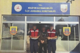 bilecik-haber_bursa-da-aranan-2-hukumlu-ile-firari-cinayet-suphelisi-yakalandi-33513.jpg