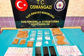 bilecik-haber_bursa-da-uyusturucu-operasyonunda-yakalanan-4-supheli-tutuklandi-37099.jpg