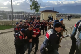 bilecik-haber_bursa-merkezli-operasyonda-organize-suc-orgutu-cokertildi-37404.jpg