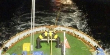bilecik-haber_canakkale-bogazi-nda-arizalanan-tanker-guvenli-bolgeye-demirletildi-40047.jpg