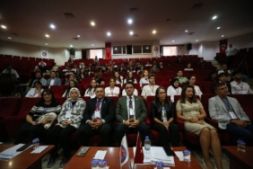 bilecik-haber_canakkale-de-13-uluslararasi-yeni-dunyada-iletisim-kongresi-basladi-33176.jpg