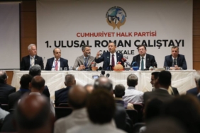 bilecik-haber_chp-genel-baskani-ozel-canakkale-de-1-ulusal-roman-calistayi-nda-konustu-35567.jpg