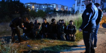 bilecik-haber_edirne-de-10-duzensiz-gocmen-yakalandi-38378.jpg