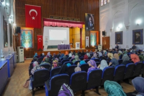 bilecik-haber_edirne-de-hz-peygamber-ve-sahsiyet-insasi-konferansi-duzenlendi-34334.jpg