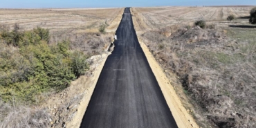 bilecik-haber_edirne-de-koy-yollari-otoyol-kalitesinde-sicak-asfaltla-kaplaniyor-38116.jpg