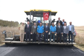 bilecik-haber_edirne-il-ozel-idaresinin-koy-yollarindaki-asfalt-calismalari-suruyor-35995.jpg
