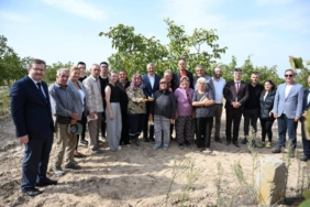 bilecik-haber_edirne-valisi-sezer-kurtbey-koyunu-ziyaret-etti-35726.jpg