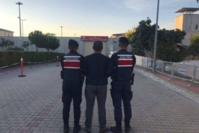 bilecik-haber_edremit-te-11-yil-5-ay-10-gun-kesinlesmis-hapis-cezasi-bulunan-hukumlu-yakalandi-35028.jpg