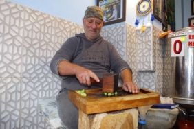 bilecik-haber_erdek-ilcesinde-zeytin-kirma-mesaisi-suruyor-38983.jpg