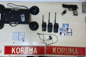 bilecik-haber_esenler-de-denetim-sirasinda-kendisini-polis-olarak-tanitan-kisiyle-2-arkadasi-gozaltina-alindi-39423.jpg