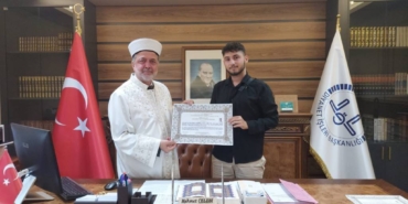 bilecik-haber_fransa-vatandasi-david-sakarya-da-islamiyet-i-secti-33515.jpg