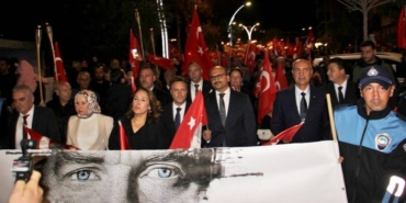 bilecik-haber_gelibolu-da-cumhuriyetin-101-yili-kutlamalari-fener-alayi-ile-sona-erdi-39856.jpg